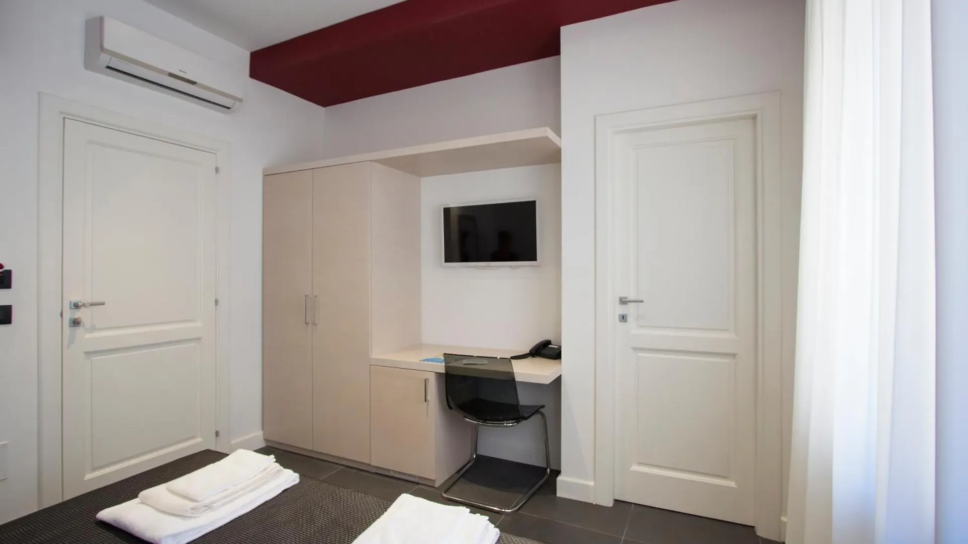 Bed & Breakfast Nostos Rooms & Apartments Syracuse