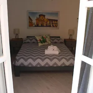 Pensjonat Ortyx Mini, Syrakuzy